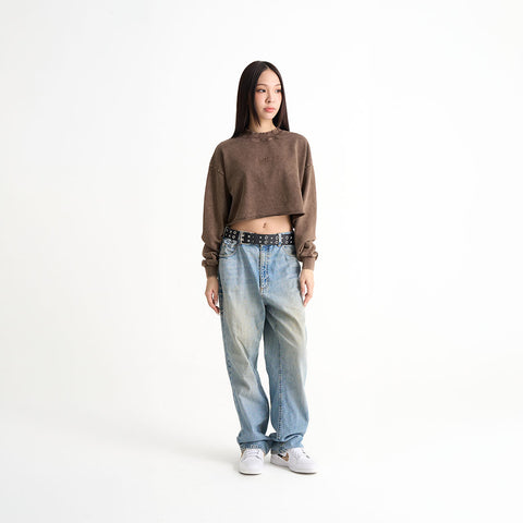 GMT+8 Embroidered Cropped Sweatshirt