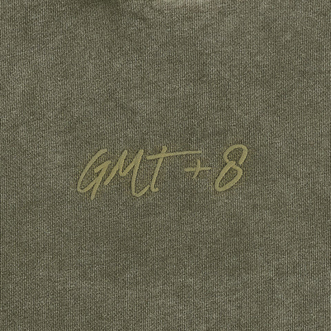 GMT+8 Embroidered Cropped Sweatshirt